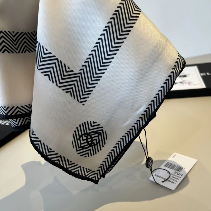 Practical Chanel Scarf 270813