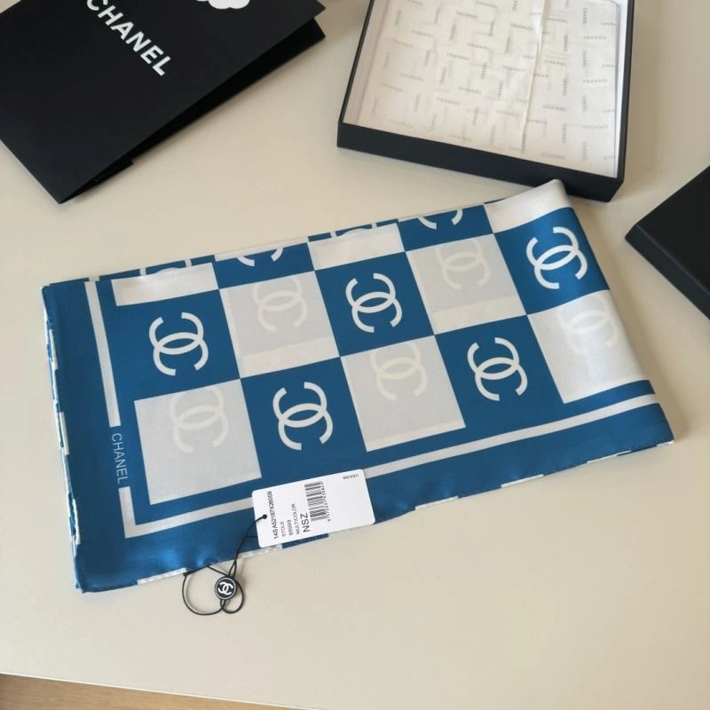 Functional Chanel Scarf 270810