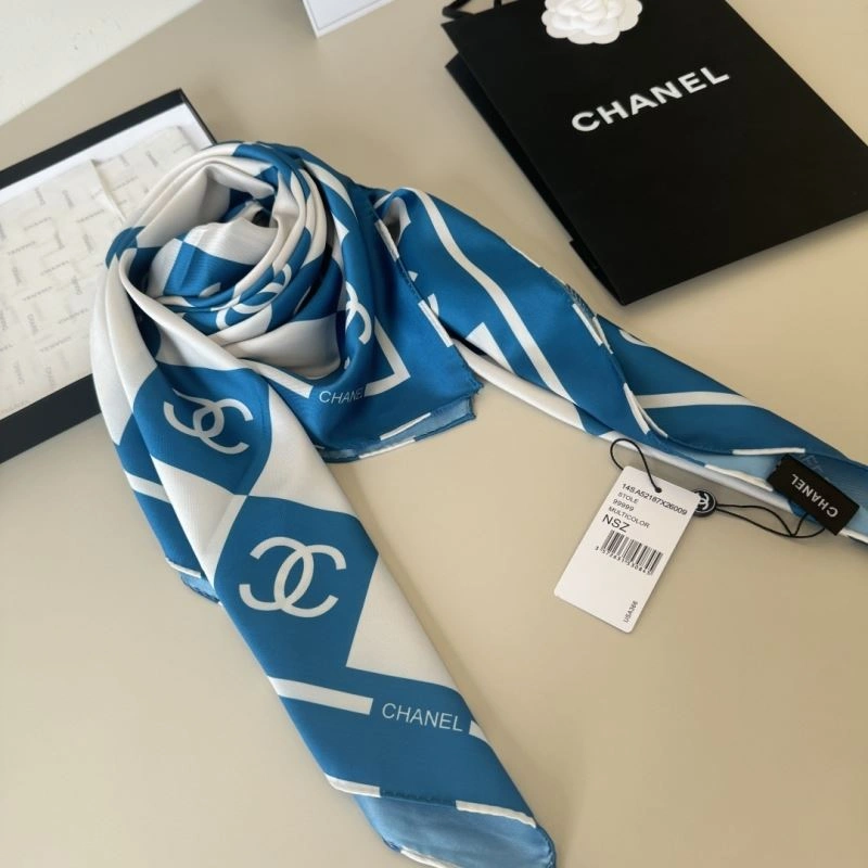 Functional Chanel Scarf 270810