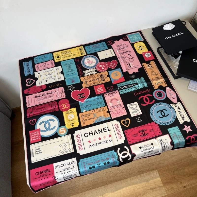 TechFriendly Chanel Scarf 270780