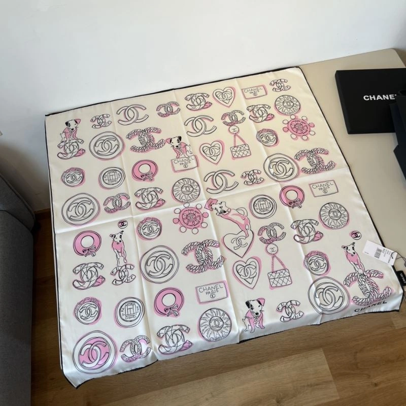 Elegant Chanel Scarf 270787