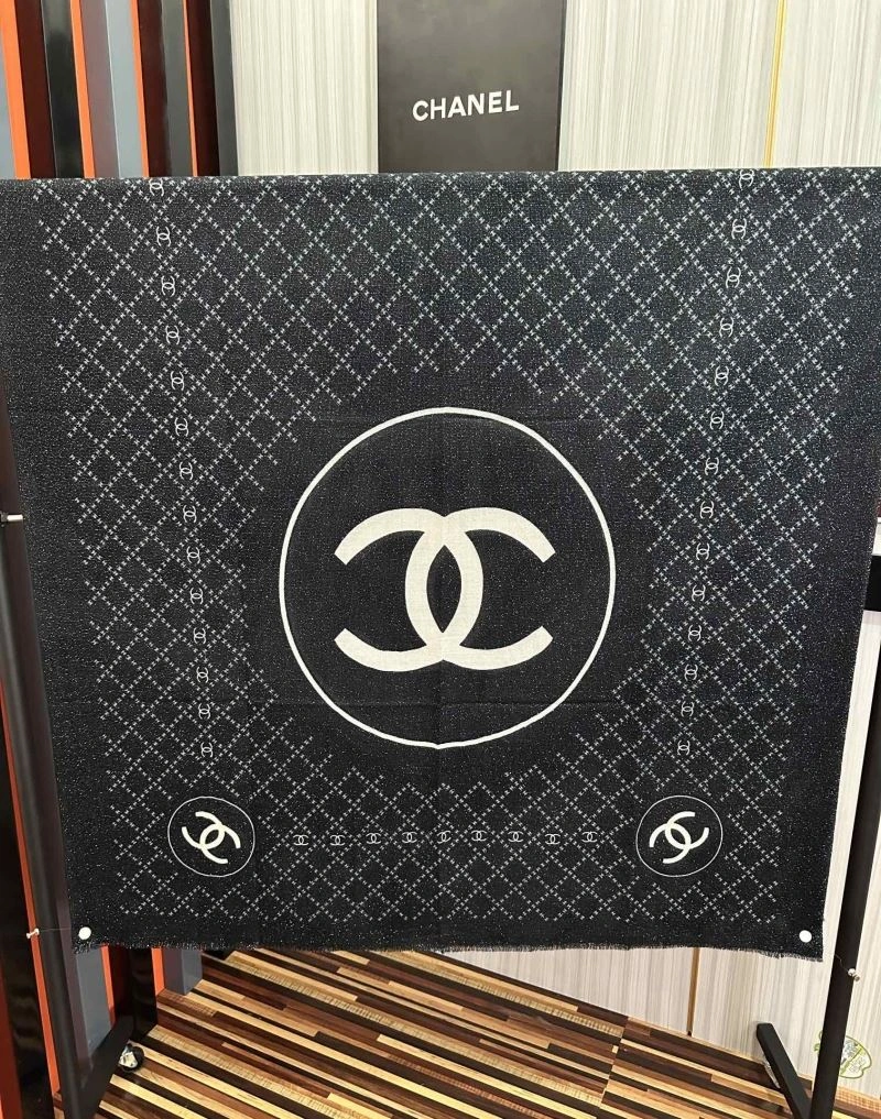 TechFriendly Chanel Scarf 271298