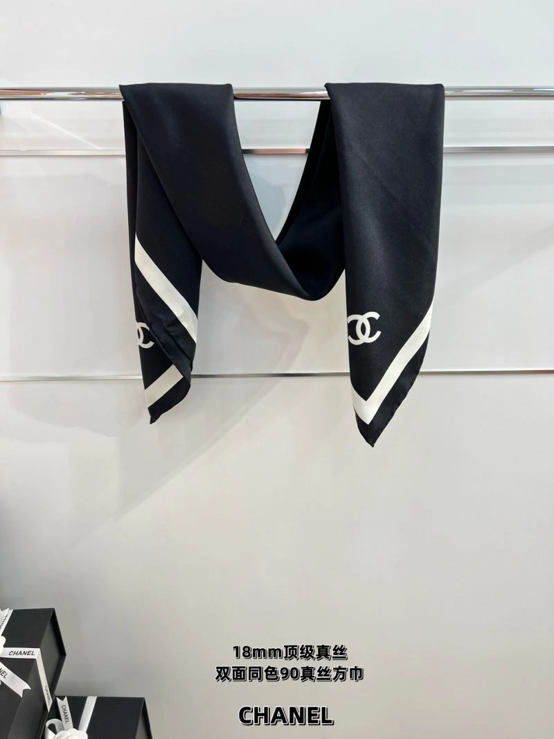 WellDesigned Chanel Scarf 271285