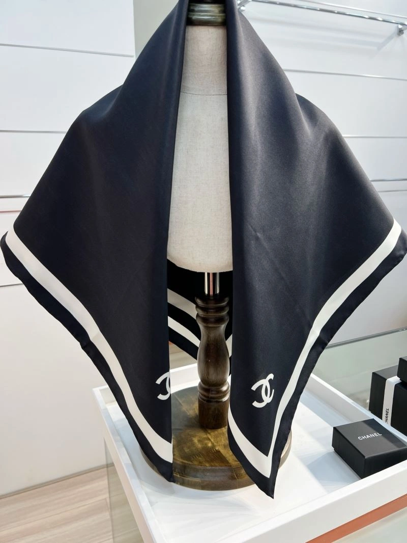 WellDesigned Chanel Scarf 271285