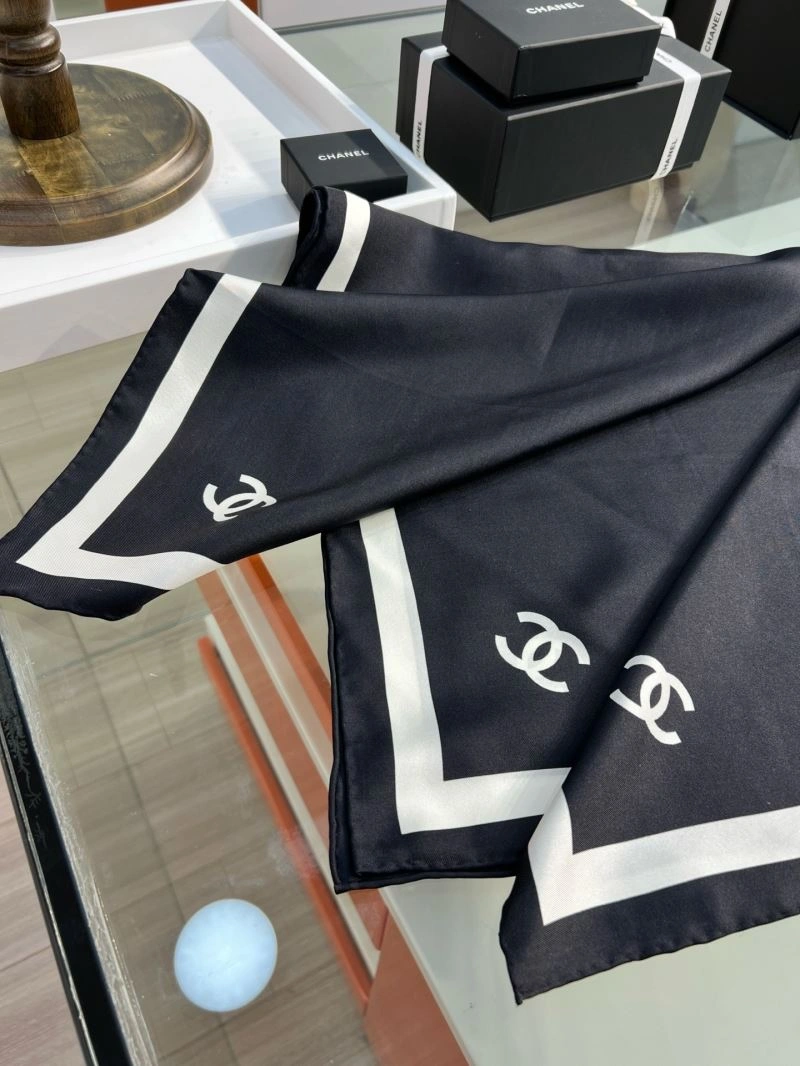 WellDesigned Chanel Scarf 271285