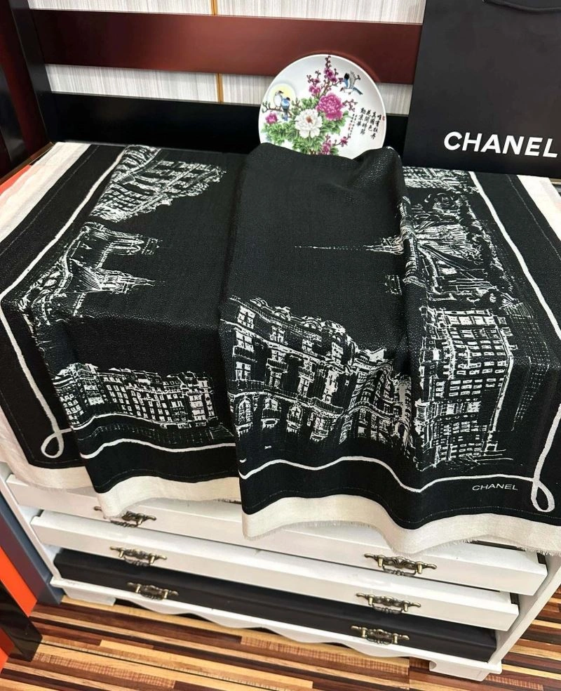 WellDesigned Chanel Scarf 271256