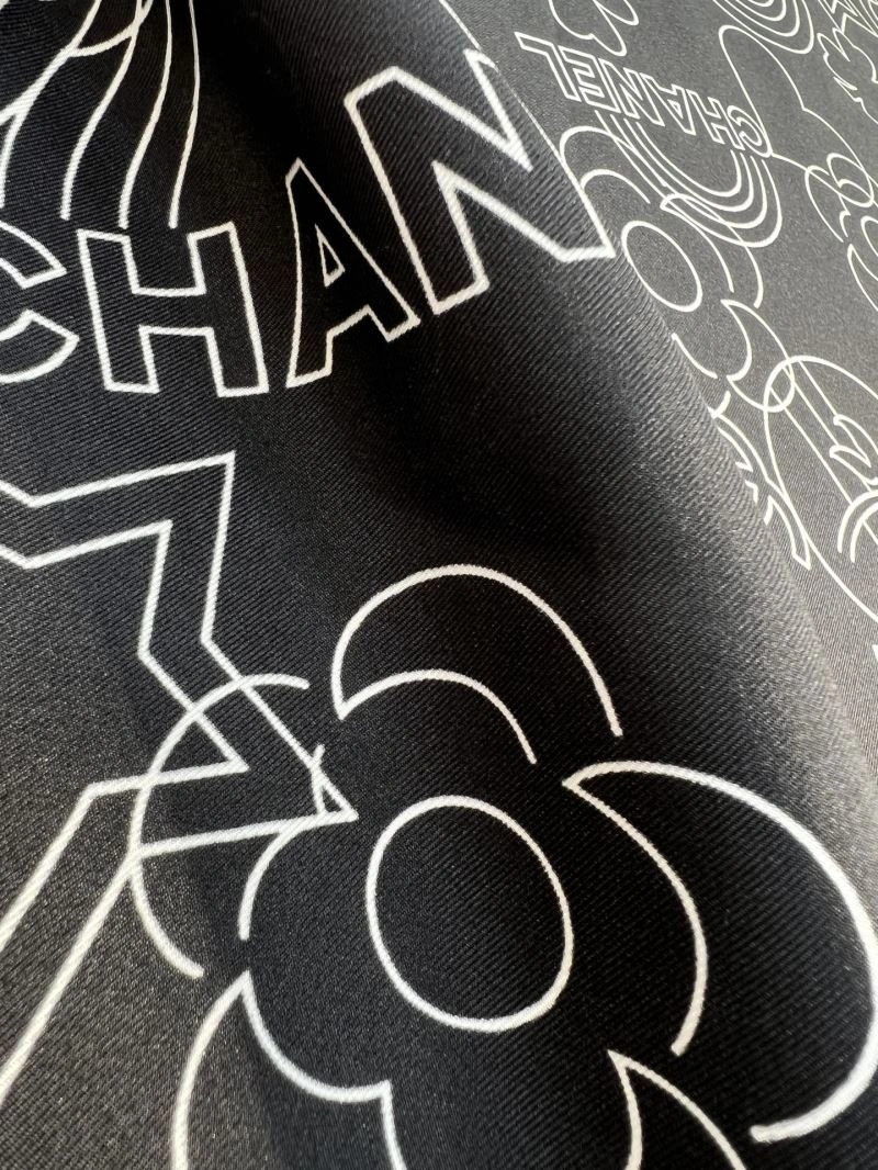 WellDesigned Chanel Scarf 271245