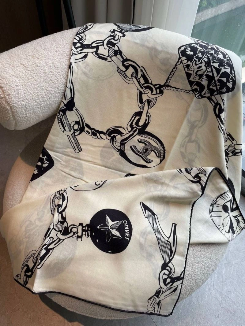 RelaxedFit Chanel Scarf 271242