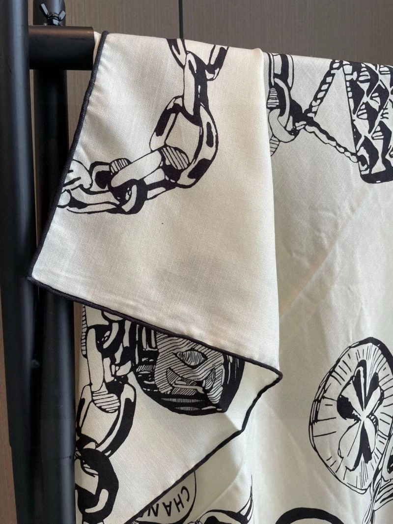 RelaxedFit Chanel Scarf 271242