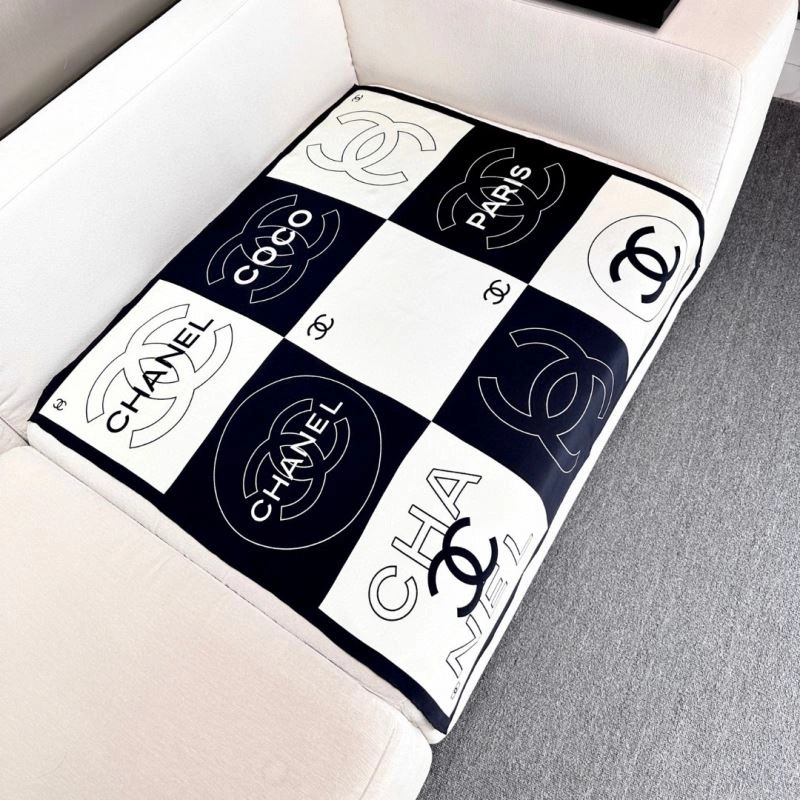 Chanel Scarf Sleek 271249