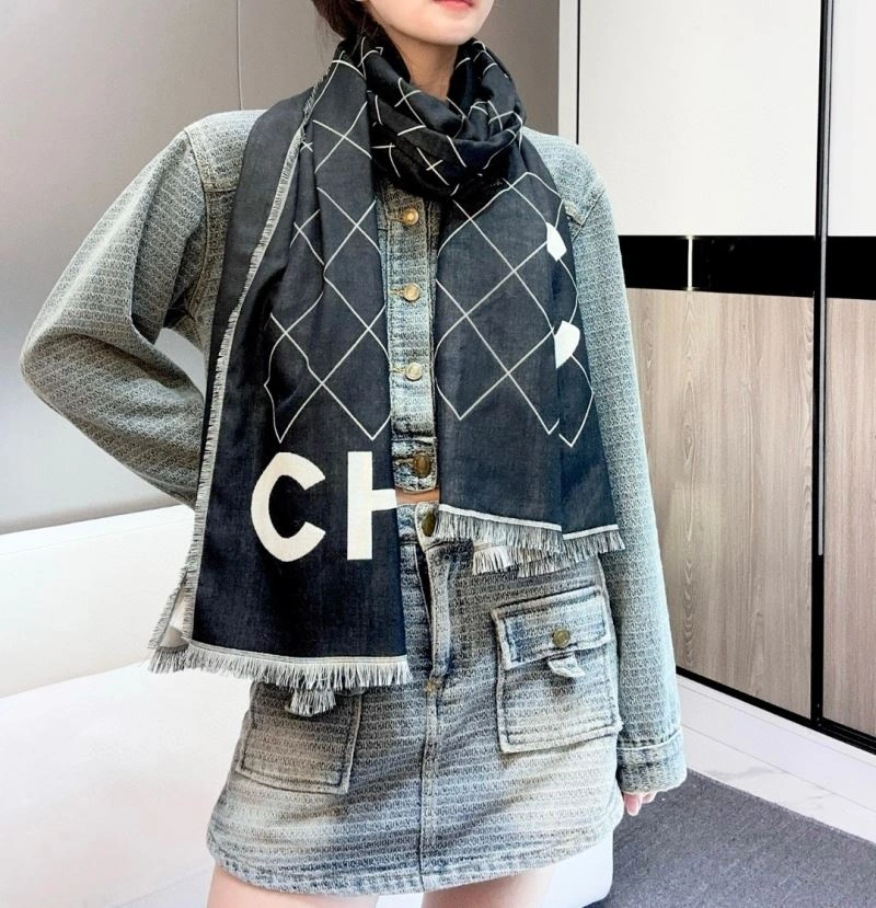 WellDesigned Chanel Scarf 271272