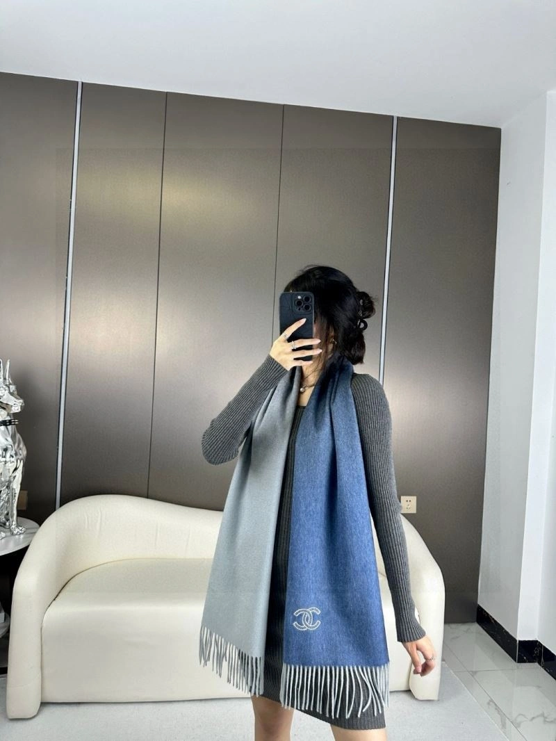 Fashionable Chanel Scarf 271239