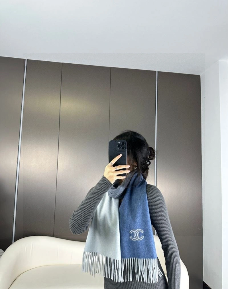 Fashionable Chanel Scarf 271239