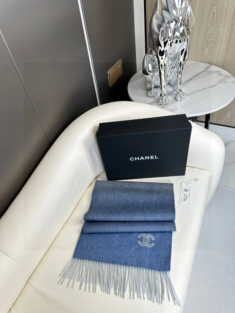 Fashionable Chanel Scarf 271239
