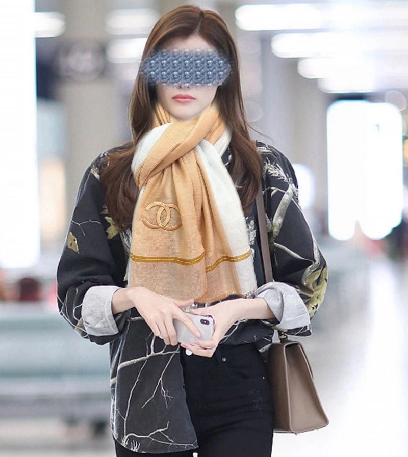 Bold Chanel Scarf 271234