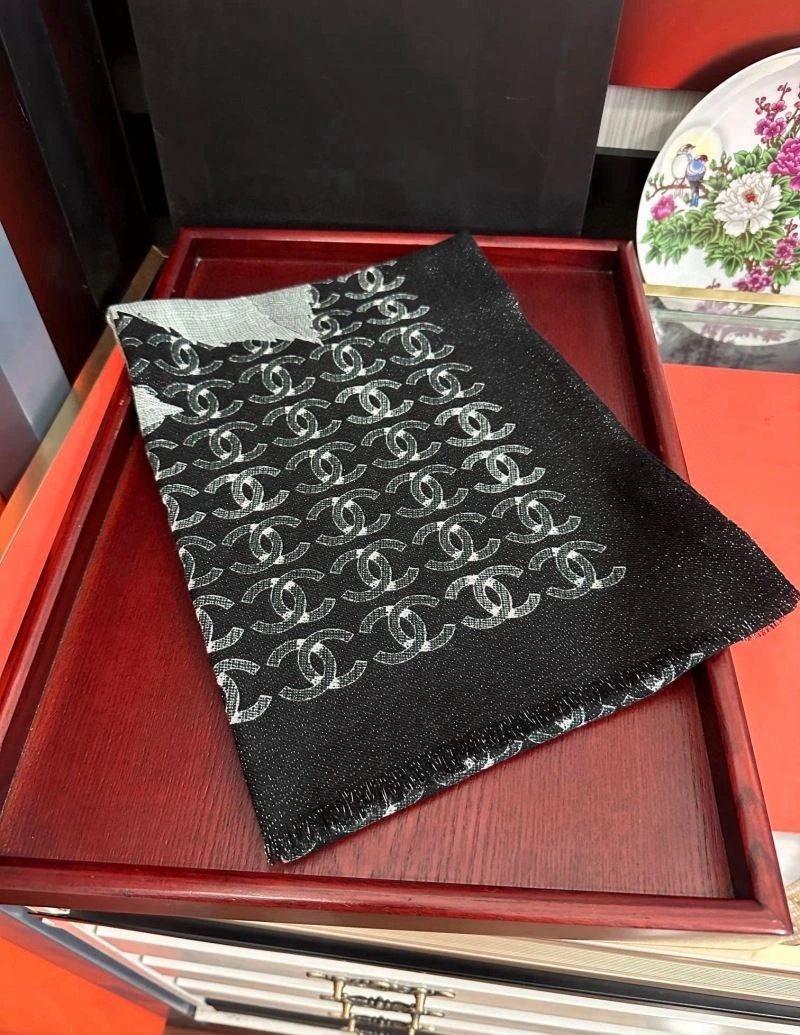 Chanel Scarf FashionForward 271211