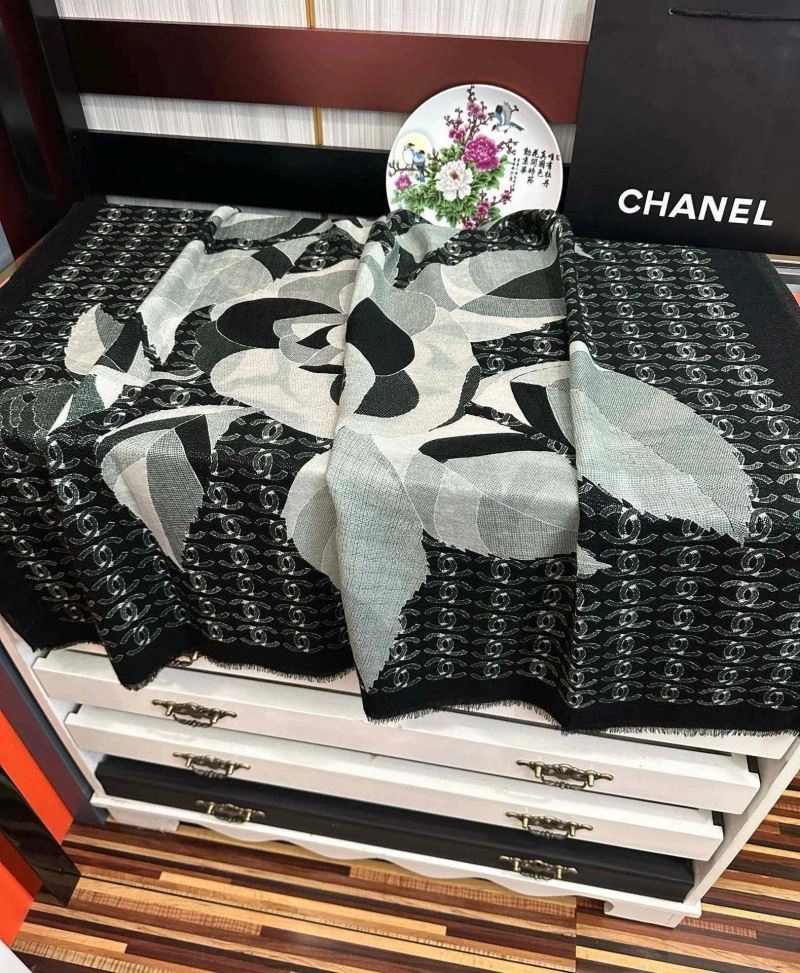 Chanel Scarf FashionForward 271211