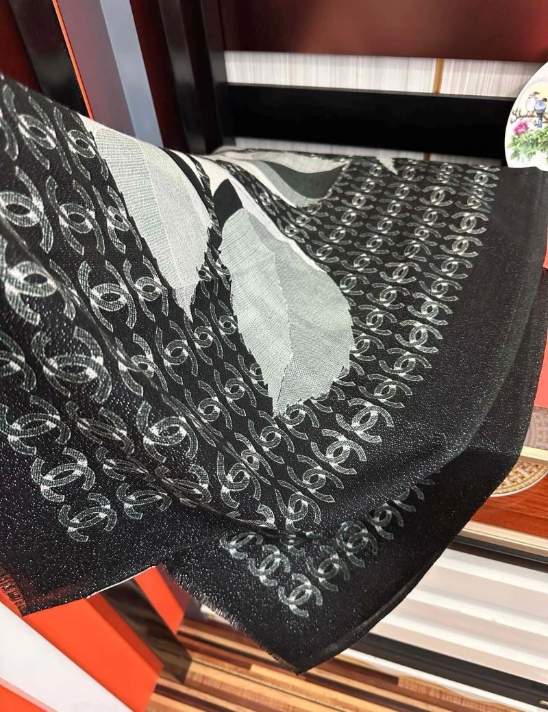 Chanel Scarf FashionForward 271211