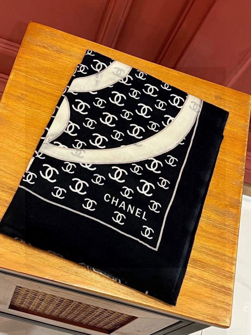 EyeCatching Chanel Scarf 271228