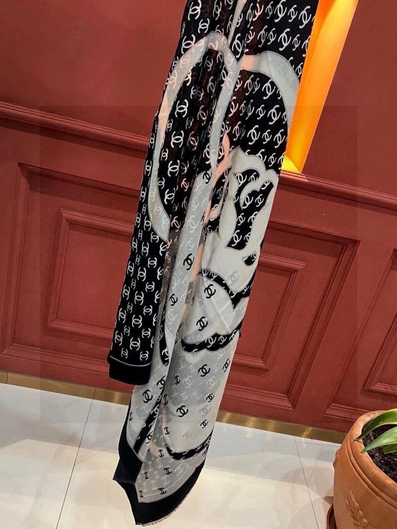 EyeCatching Chanel Scarf 271228