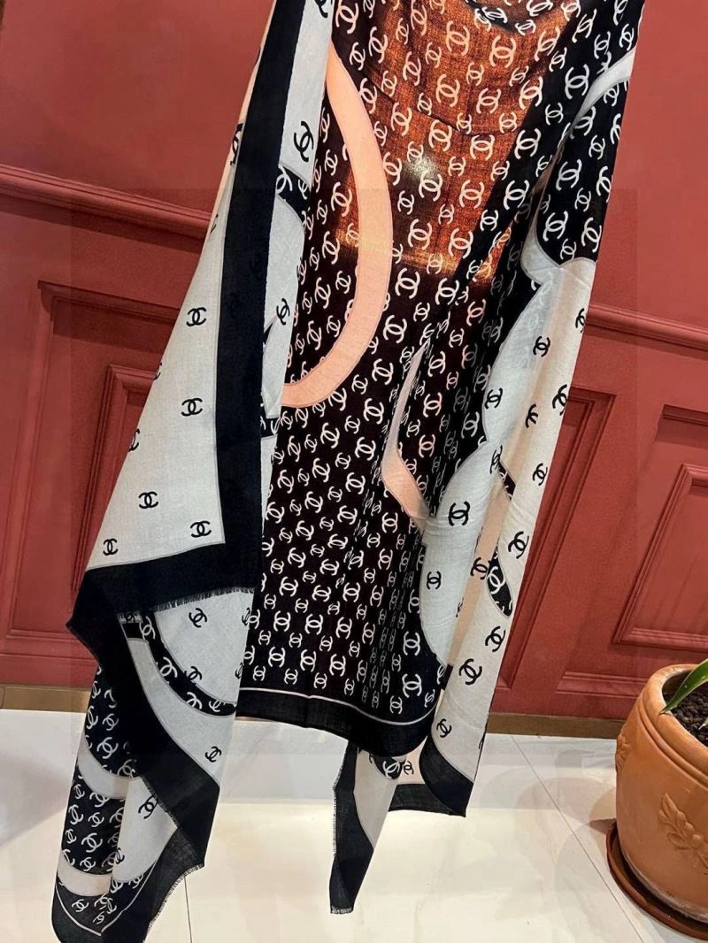 EyeCatching Chanel Scarf 271228