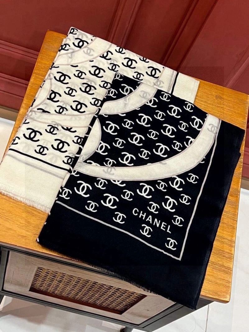 Chanel Scarf Minimalist 271223