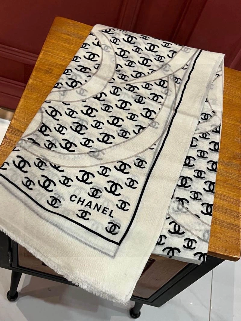 Chanel Scarf Minimalist 271223