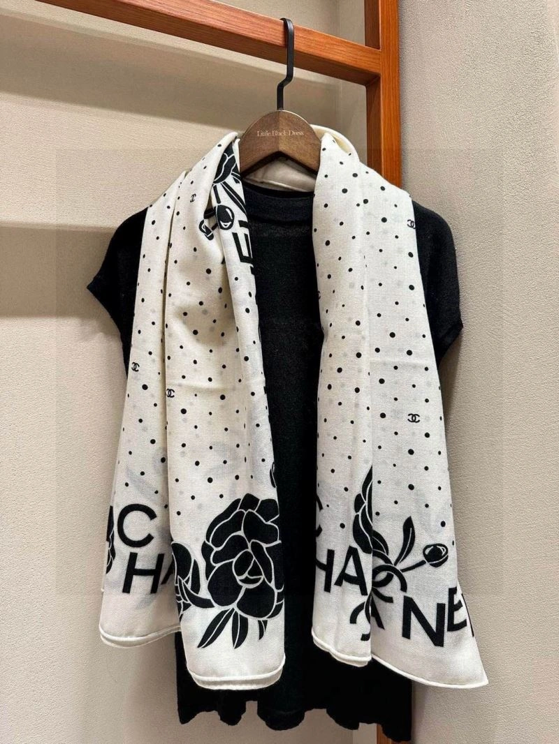 RelaxedFit Chanel Scarf 271208
