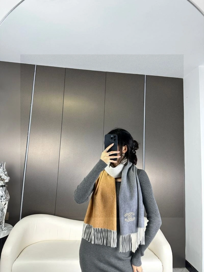 Sleek Chanel Scarf 271202