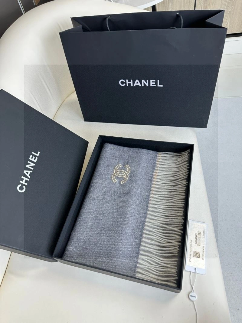 Sleek Chanel Scarf 271202