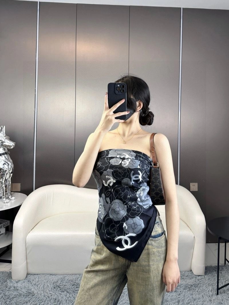Trendsetting Chanel Scarf 271199