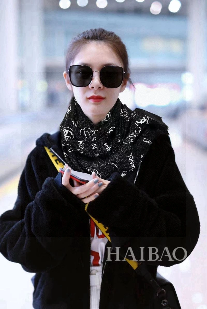 Chanel Scarf Modern 271198