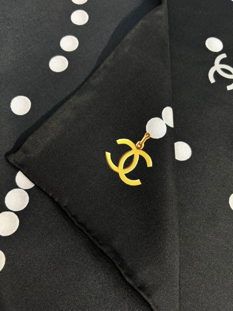 Lightweight Chanel Scarf 271194