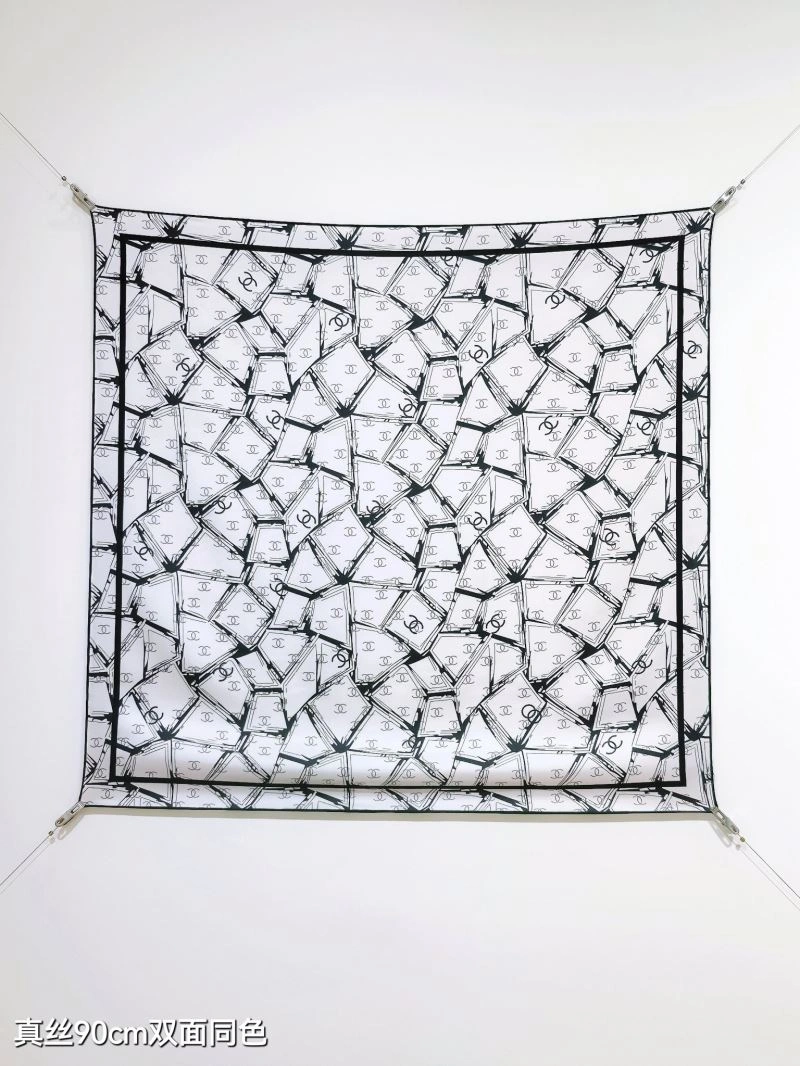 Lightweight Chanel Scarf 271185