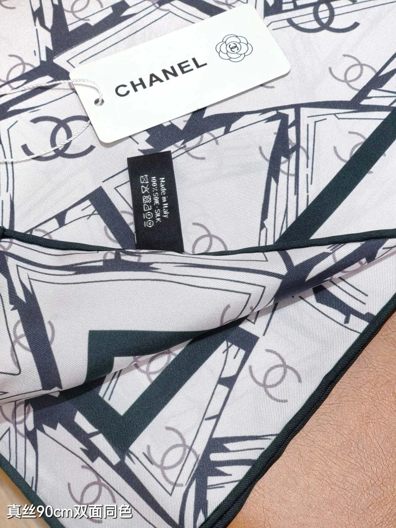Lightweight Chanel Scarf 271185