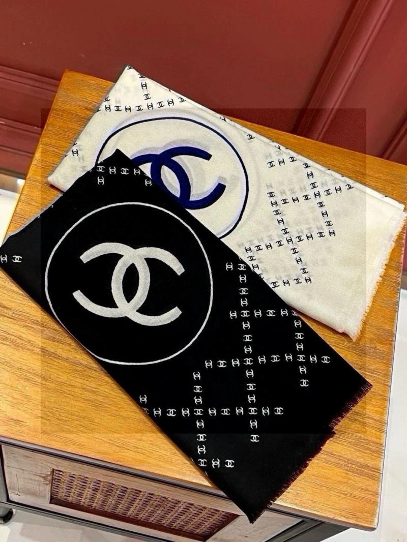 Elegant Chanel Scarf 271176