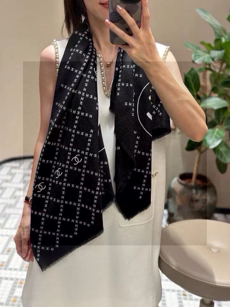 Elegant Chanel Scarf 271176
