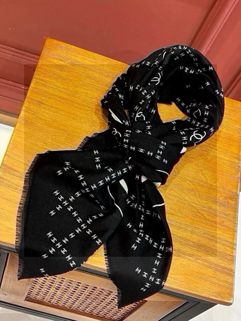 Elegant Chanel Scarf 271176