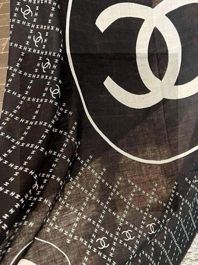 Elegant Chanel Scarf 271176