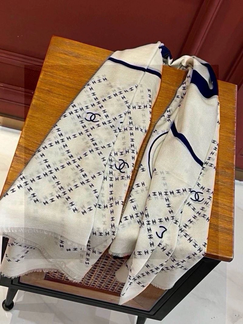 Chanel Scarf Tailored 271178