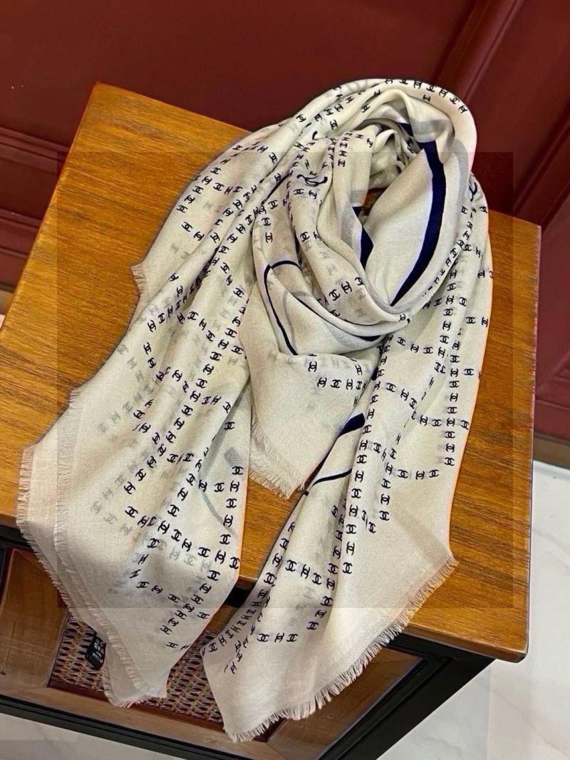 Chanel Scarf Tailored 271178