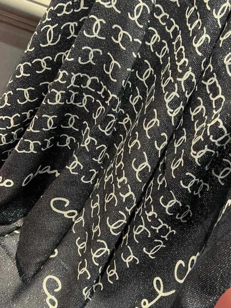 Soft Chanel Scarf 271184