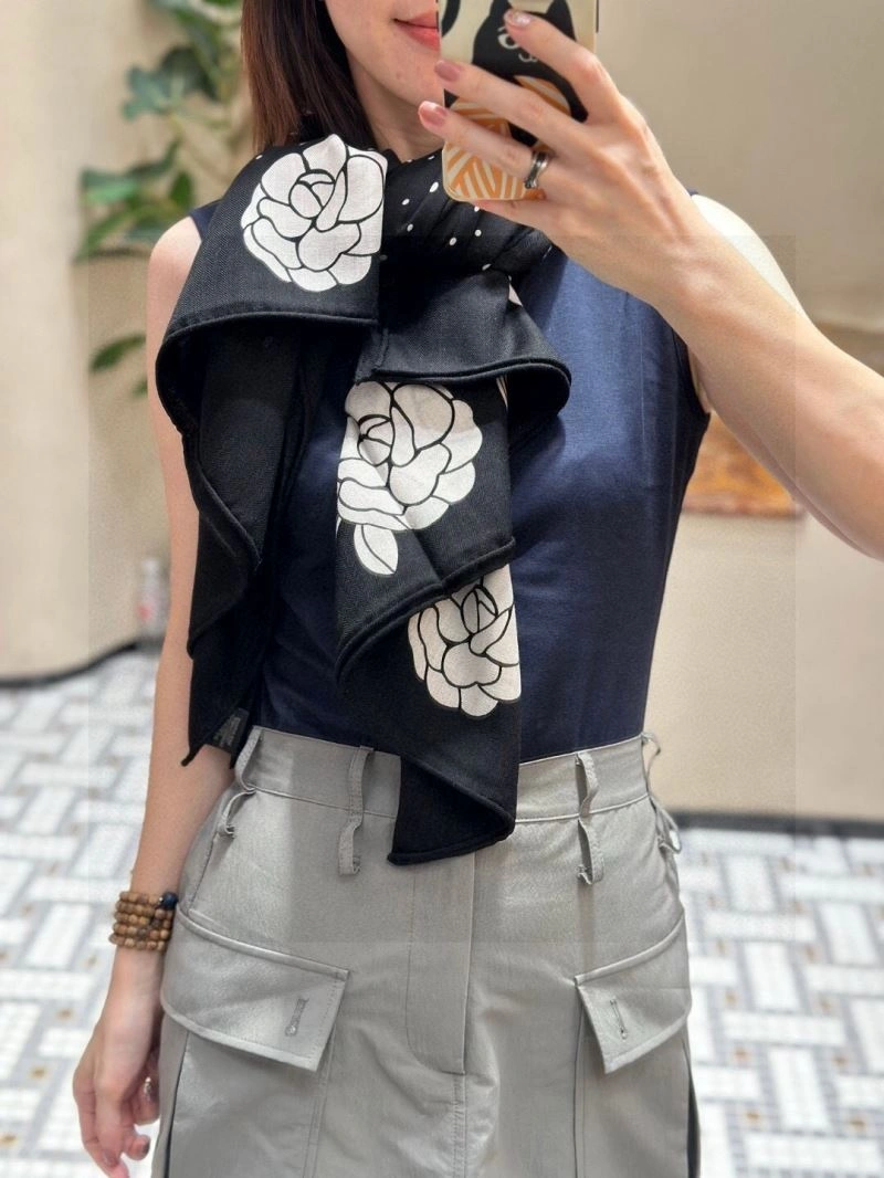 Chanel Scarf Sophisticated 271186