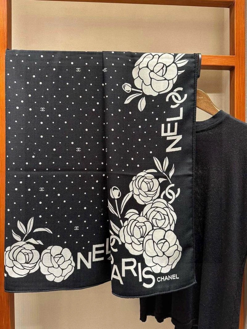 Chanel Scarf Sophisticated 271186