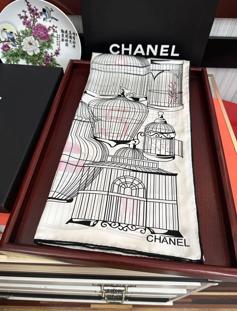 Supportive Chanel Scarf 271167