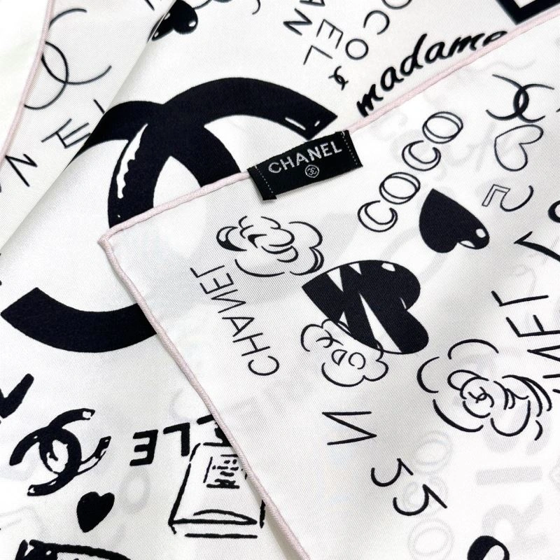 Tailored Chanel Scarf 272009