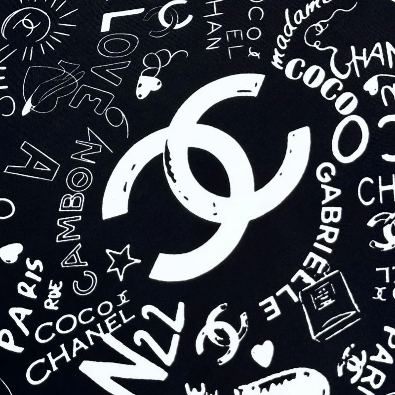 EyeCatching Chanel Scarf 272004