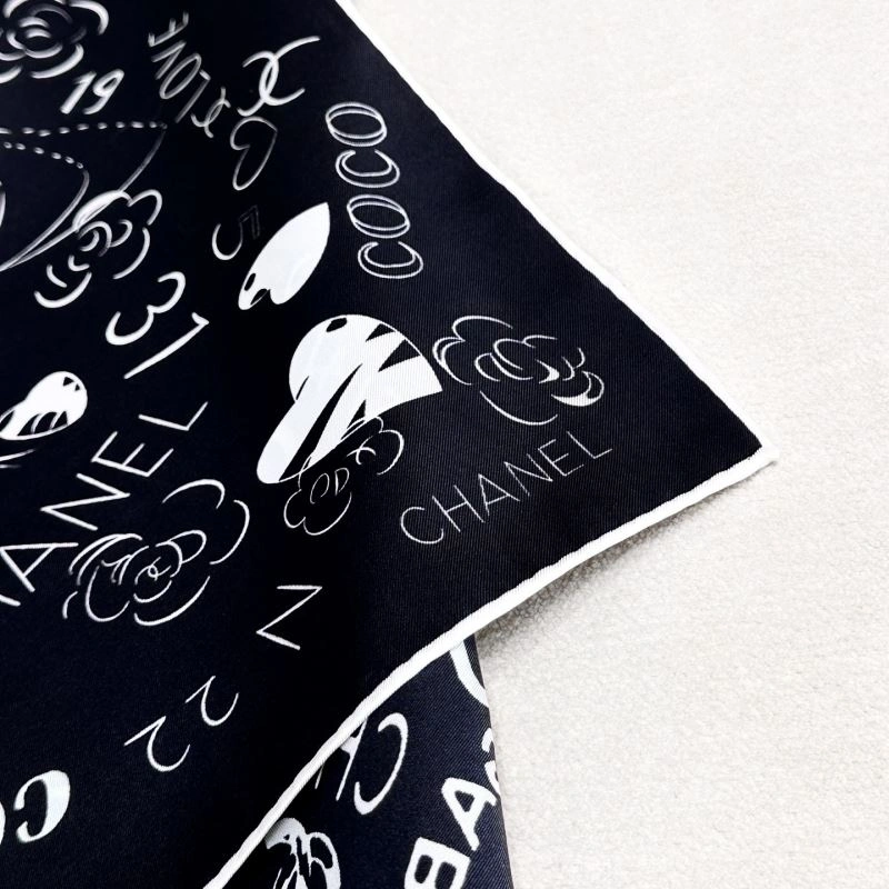 EyeCatching Chanel Scarf 272004