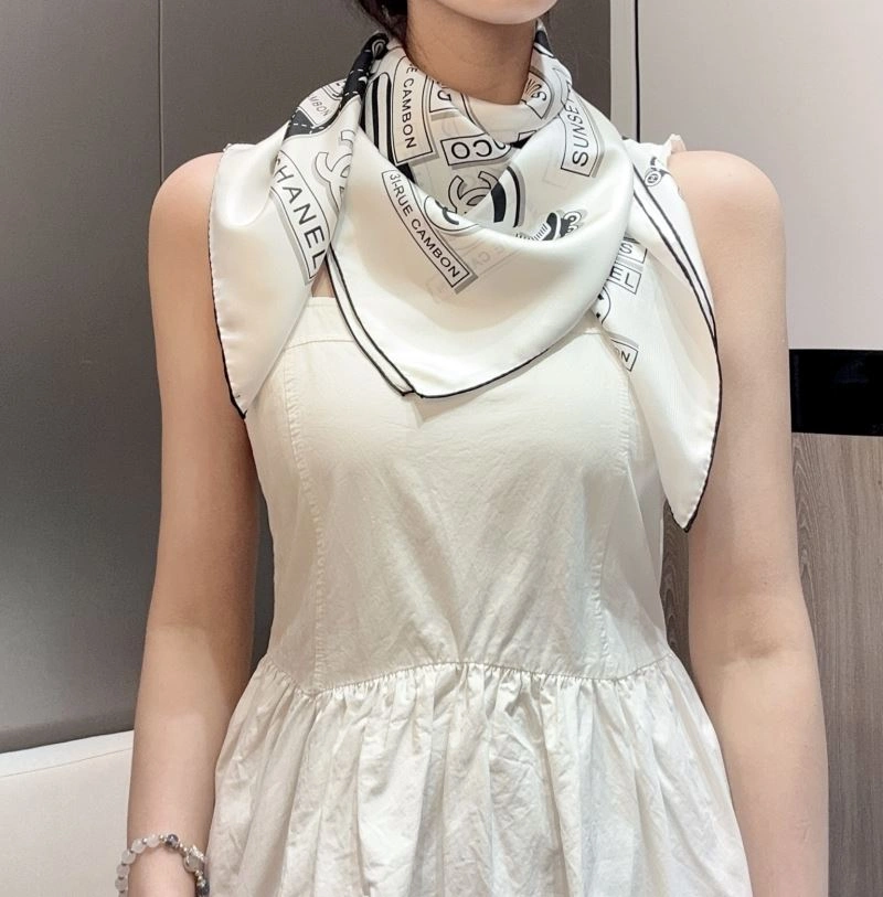 Chanel Scarf Lightweight 272024
