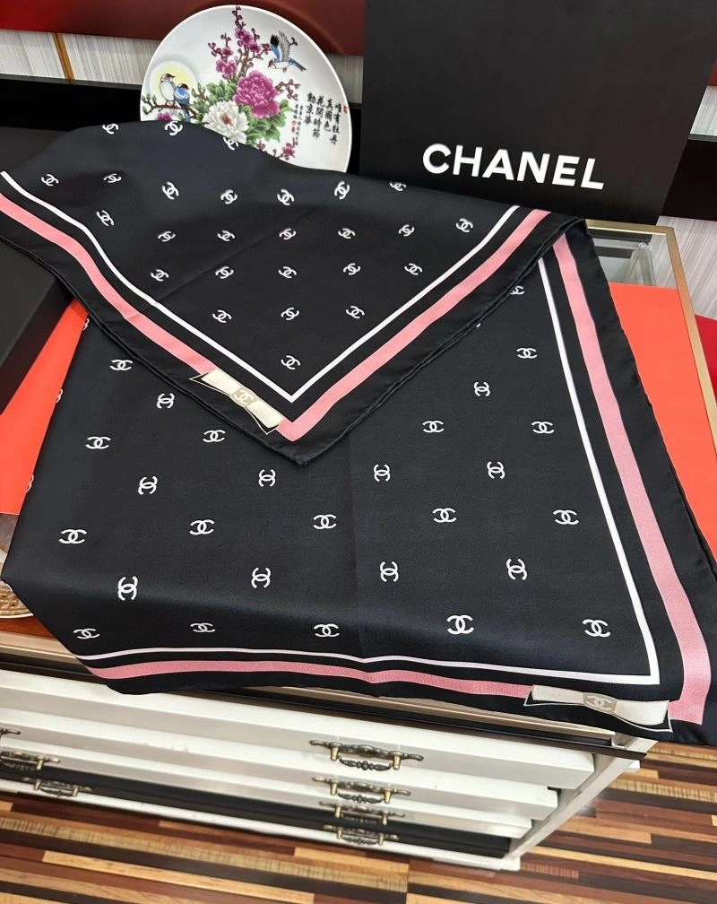 Elegant Chanel Scarf 272020